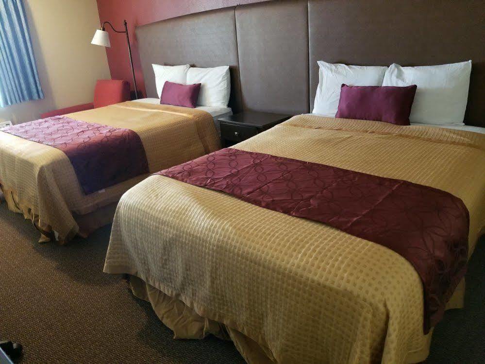 Americas Best Value Inn Story City Екстер'єр фото